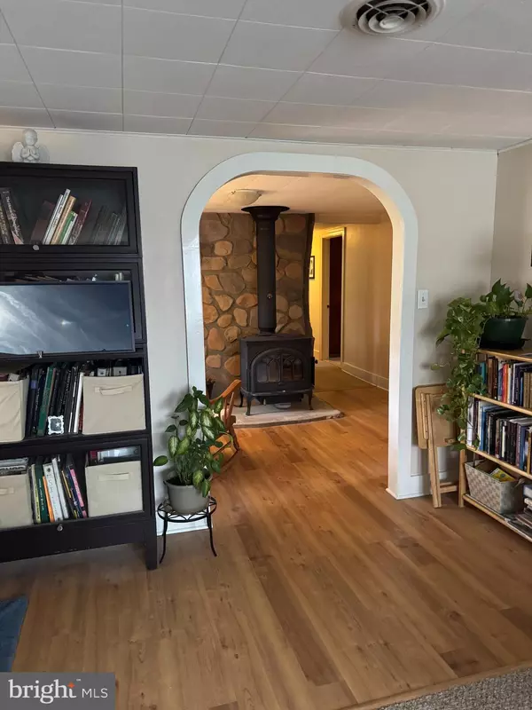Doylestown, PA 18902,3842 OLD EASTON RD
