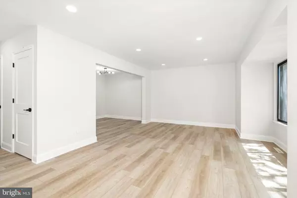 East Windsor, NJ 08520,566 FAIRFIELD RD