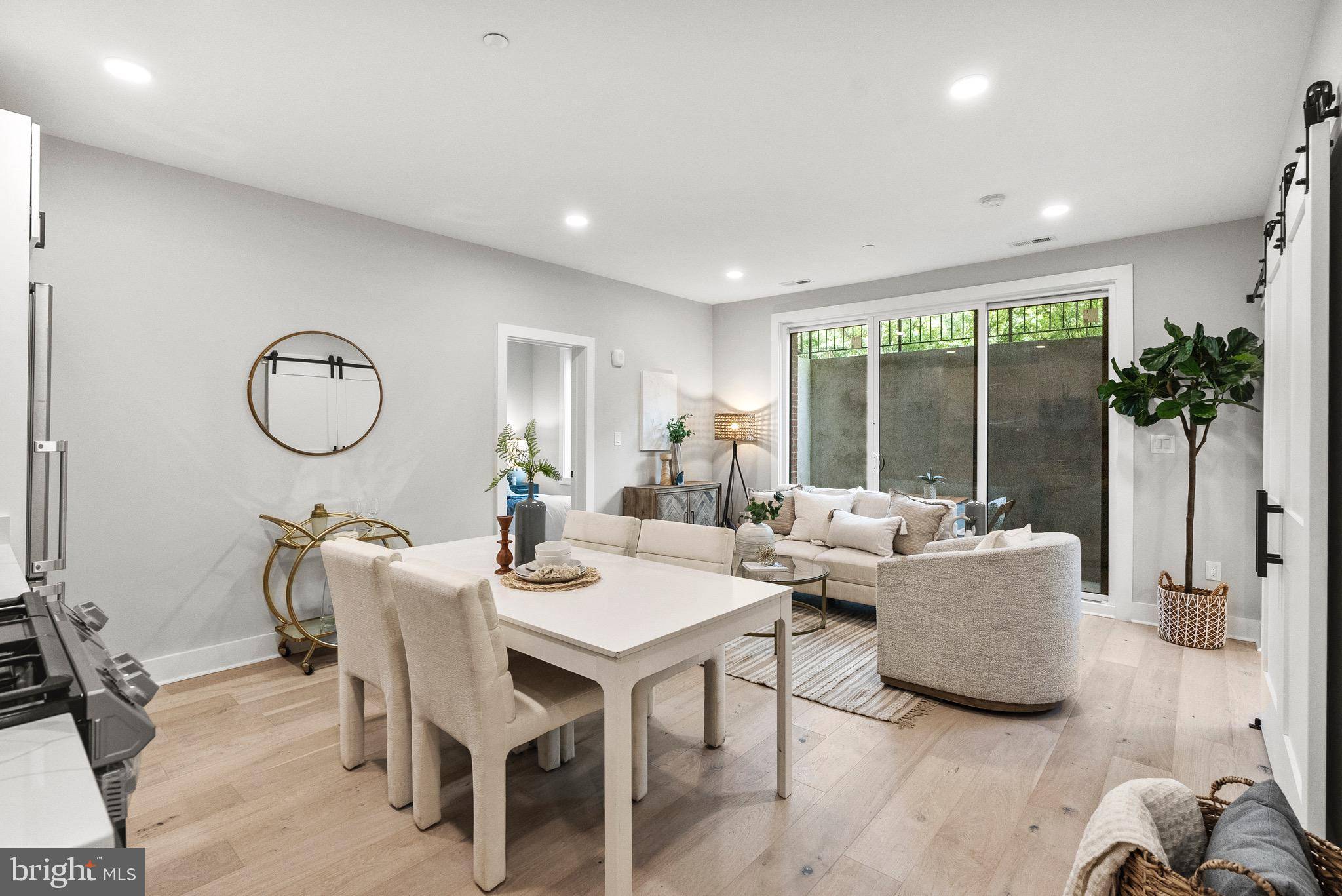 Washington, DC 20002,2019 M ST NE #1
