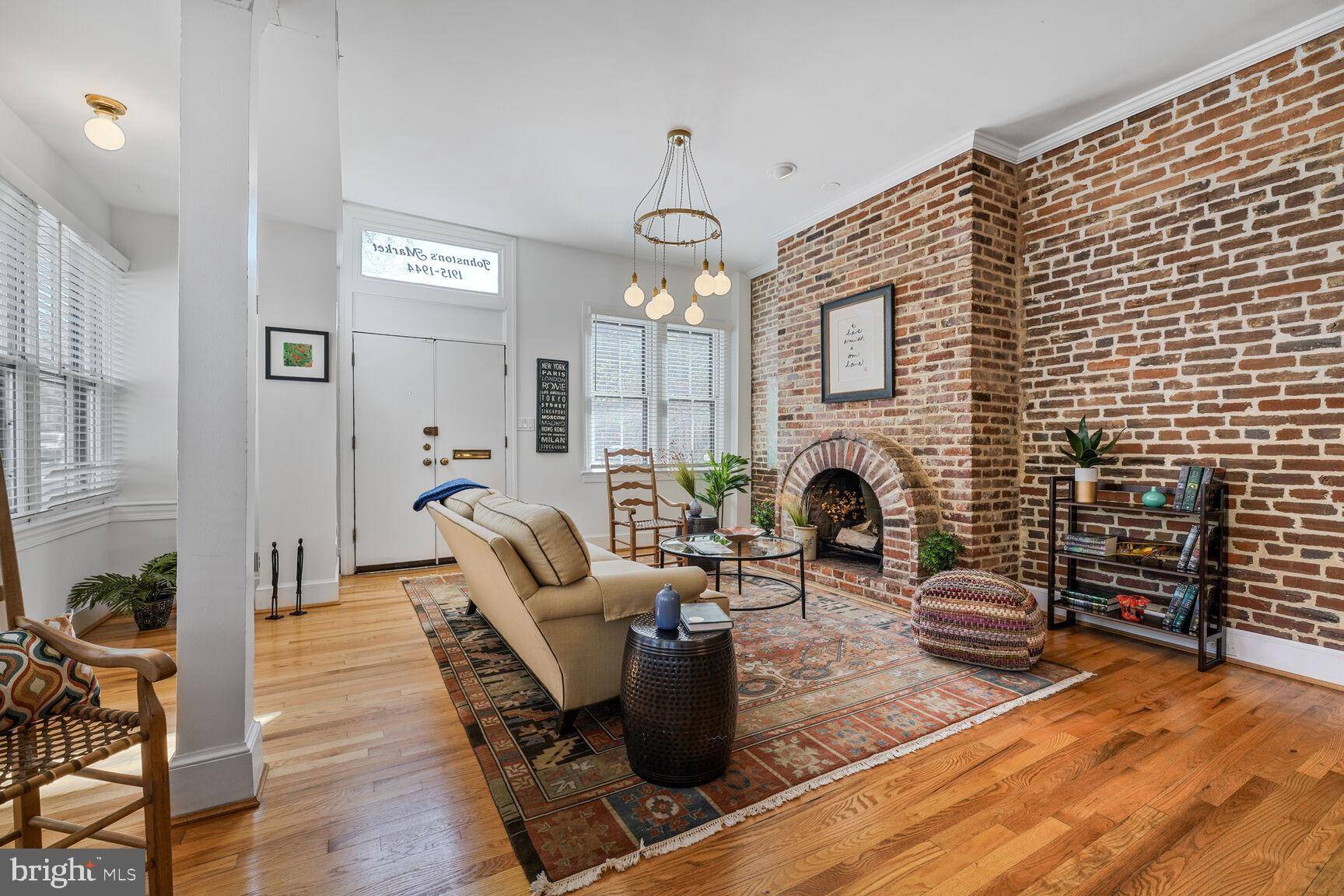 Washington, DC 20002,252 10TH ST NE