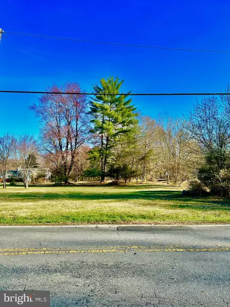 15861 LIVINGSTON RD, Accokeek, MD 20607