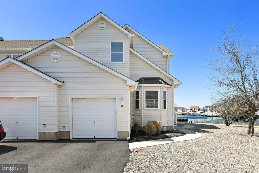 18 BLUE HERON LN, Bayville, NJ 08721