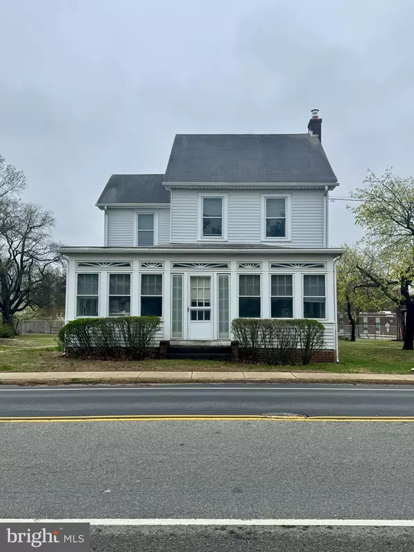 60 HARTFORD RD, Delran, NJ 08075