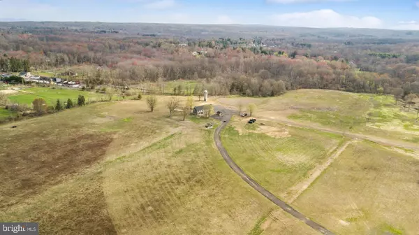 Lambertville, NJ 08530,12 LYNNBROOK DR