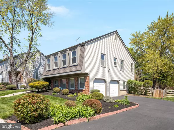 Chantilly, VA 20151,4339 SILAS HUTCHINSON DR