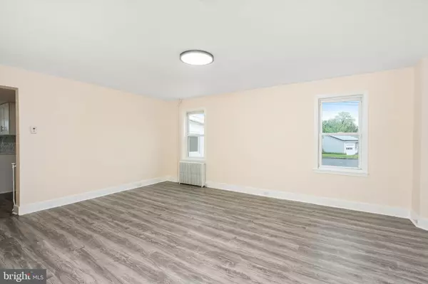 Hamilton, NJ 08619,542 MERCERVILLE-EDINBURG RD