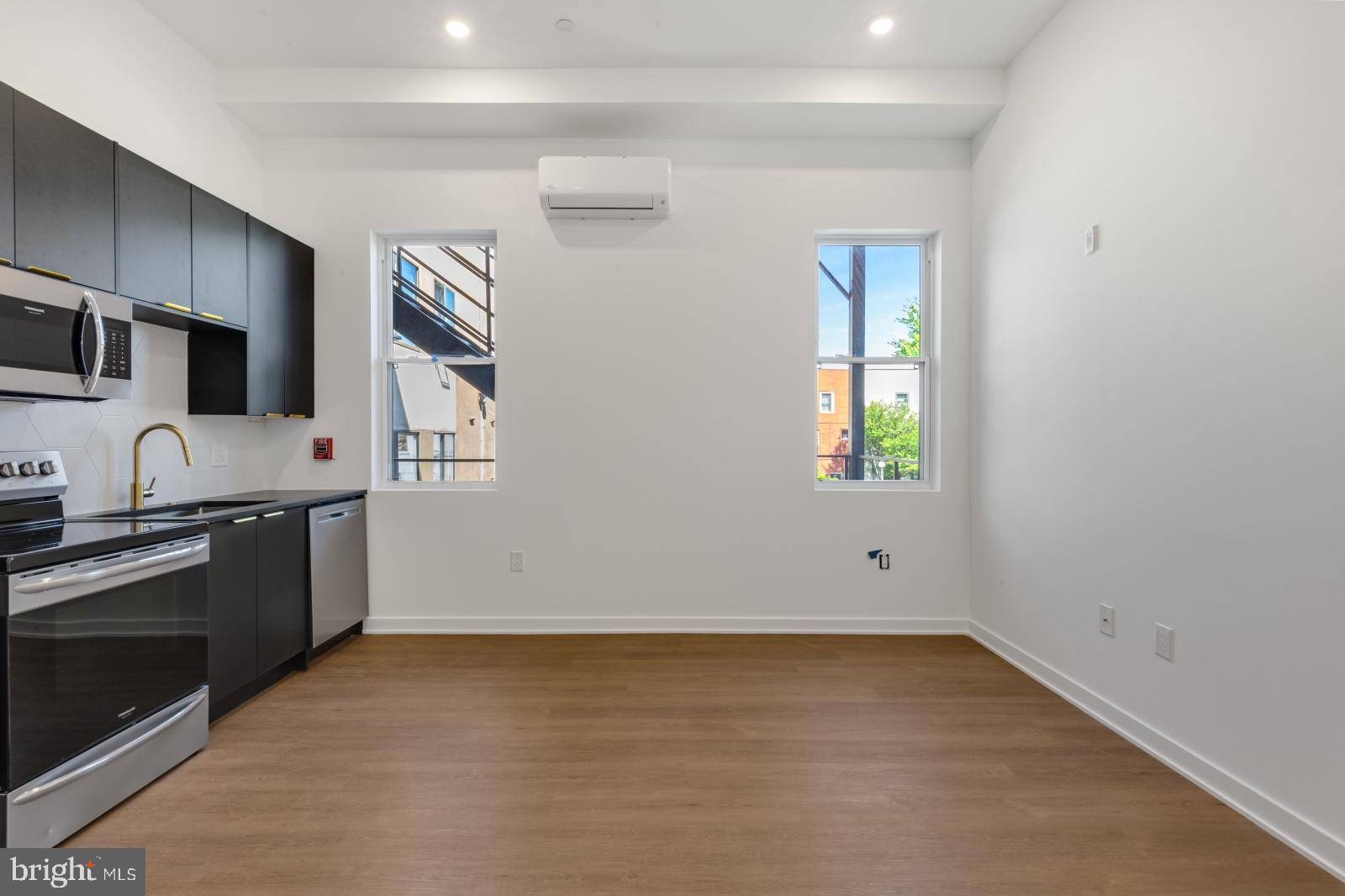 Philadelphia, PA 19107,1134 PINE ST #2