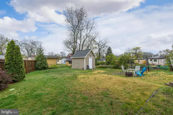 Maple Shade, NJ 08052,38 MERION LN