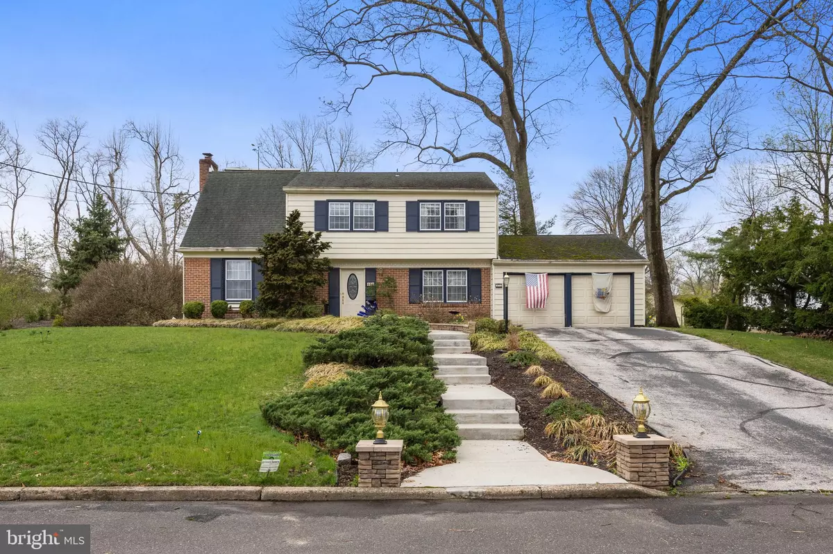 Cinnaminson, NJ 08077,471 BUTTONWOOD LN