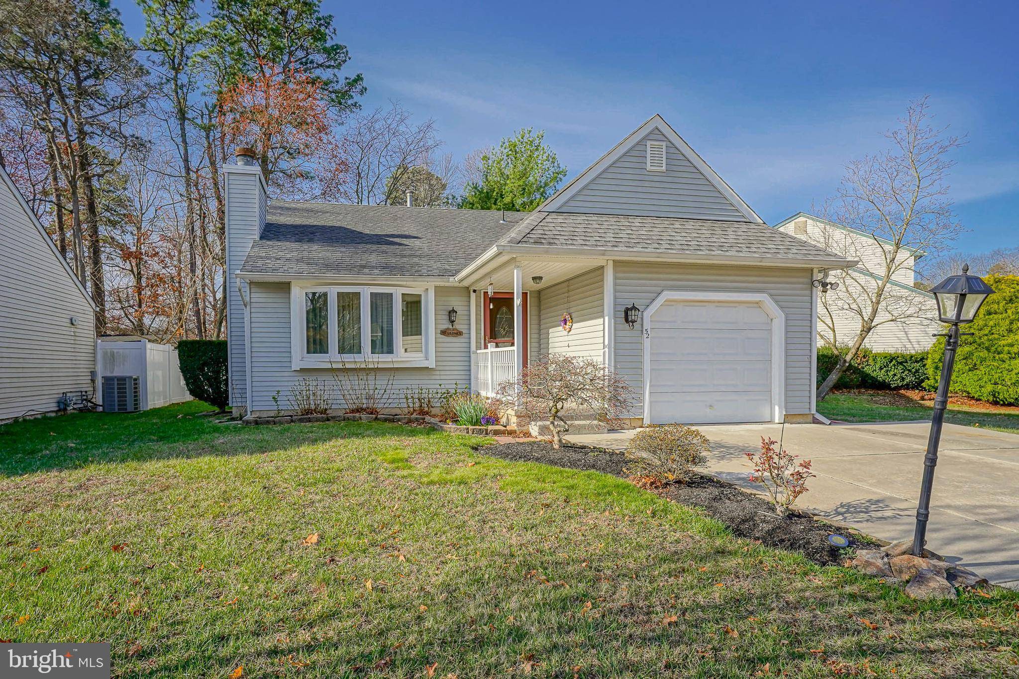 52 WOODVALE DR, Atco, NJ 08004