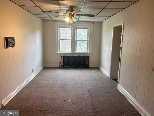 Wilmington, DE 19802,208 W 28TH ST #2