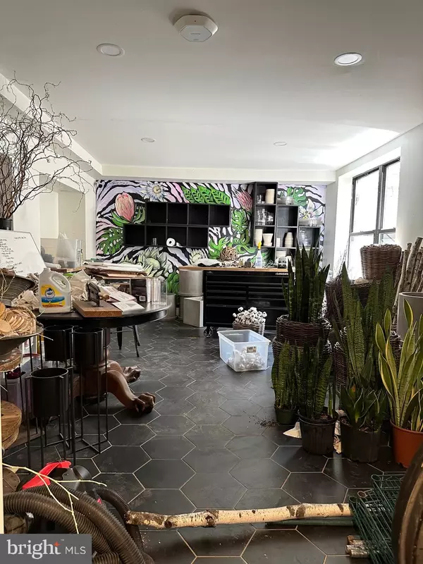 Philadelphia, PA 19103,267 S 19TH ST