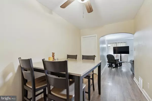 Norristown, PA 19401,323 W WARREN ST
