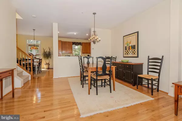Crofton, MD 21114,2527 DOG LEG CT #14