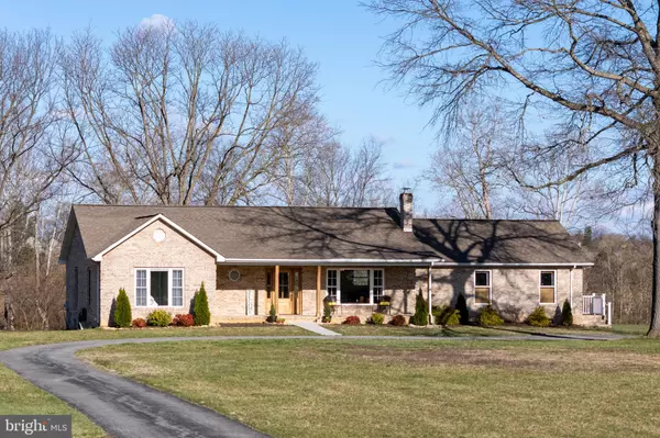 Grottoes, VA 24441,901 RIVERSIDE AVE