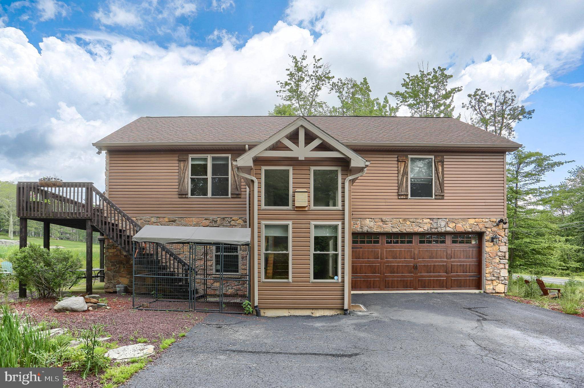 Hazleton, PA 18202,125 PEBBLE BEACH DR