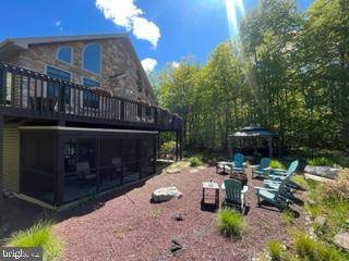 125 PEBBLE BEACH DR, Hazleton, PA 18202