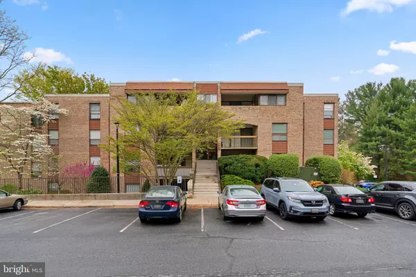 Gaithersburg, MD 20879,411 CHRISTOPHER AVE #74