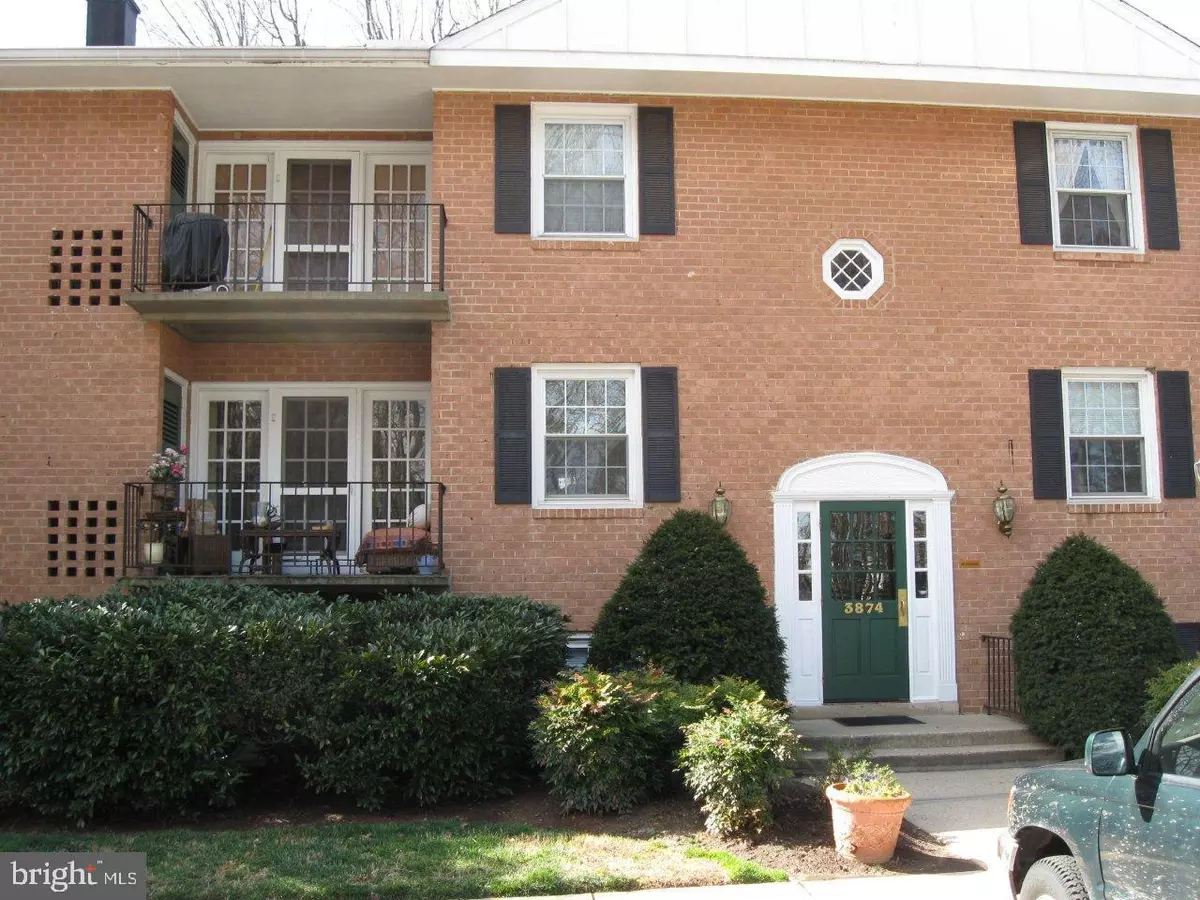 Fairfax, VA 22031,3874 LYNDHURST DR #301