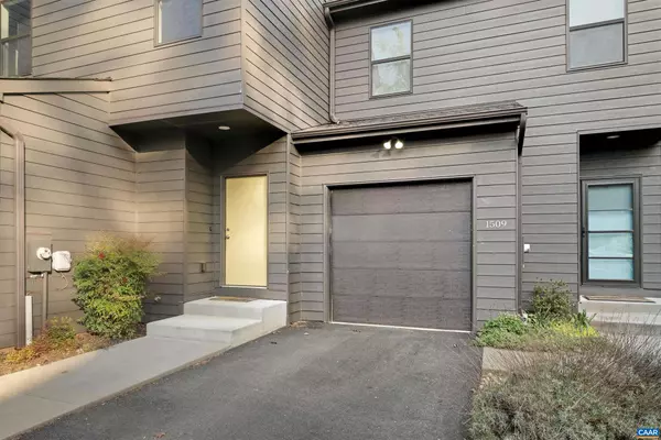 1509 BIRNAM DR, Charlottesville, VA 22901