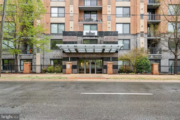 Alexandria, VA 22303,2451 MIDTOWN AVE #1221
