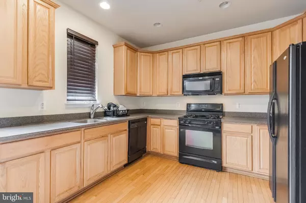 Suitland, MD 20746,4240 TALMADGE CIR