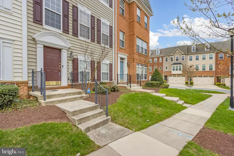 4240 TALMADGE CIR, Suitland, MD 20746