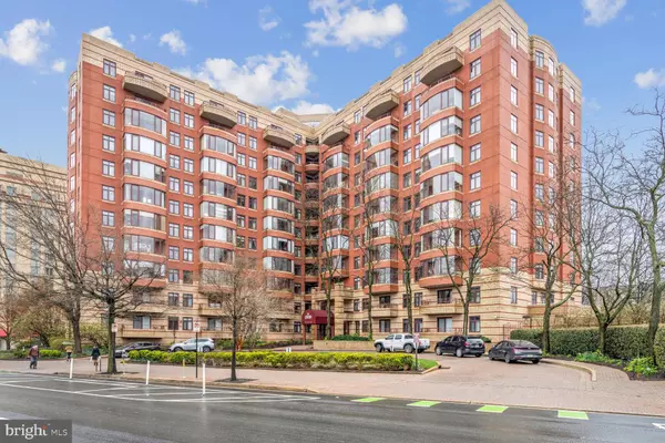 2400 CLARENDON BLVD #809,  Arlington,  VA 22201