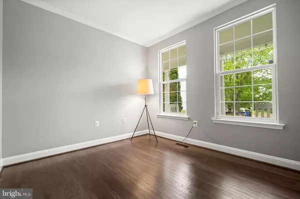 Leesburg, VA 20176,1255 BARKSDALE DR NE