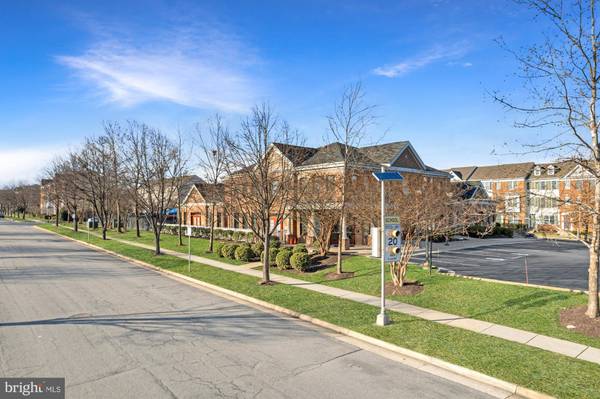 Chantilly, VA 20152,42851 SMALLWOOD TER