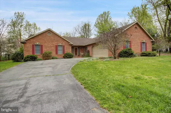 10961 LONGWOOD DRIVE, Waynesboro, PA 17268