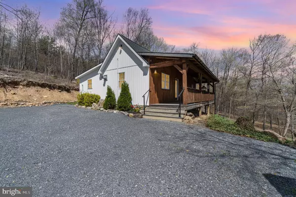 250 HOSTETTER LN, Blain, PA 17006