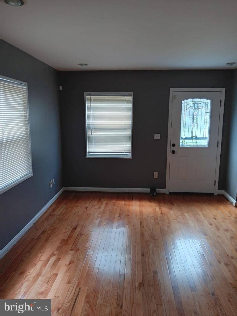 Capitol Heights, MD 20743,625 71ST AVE