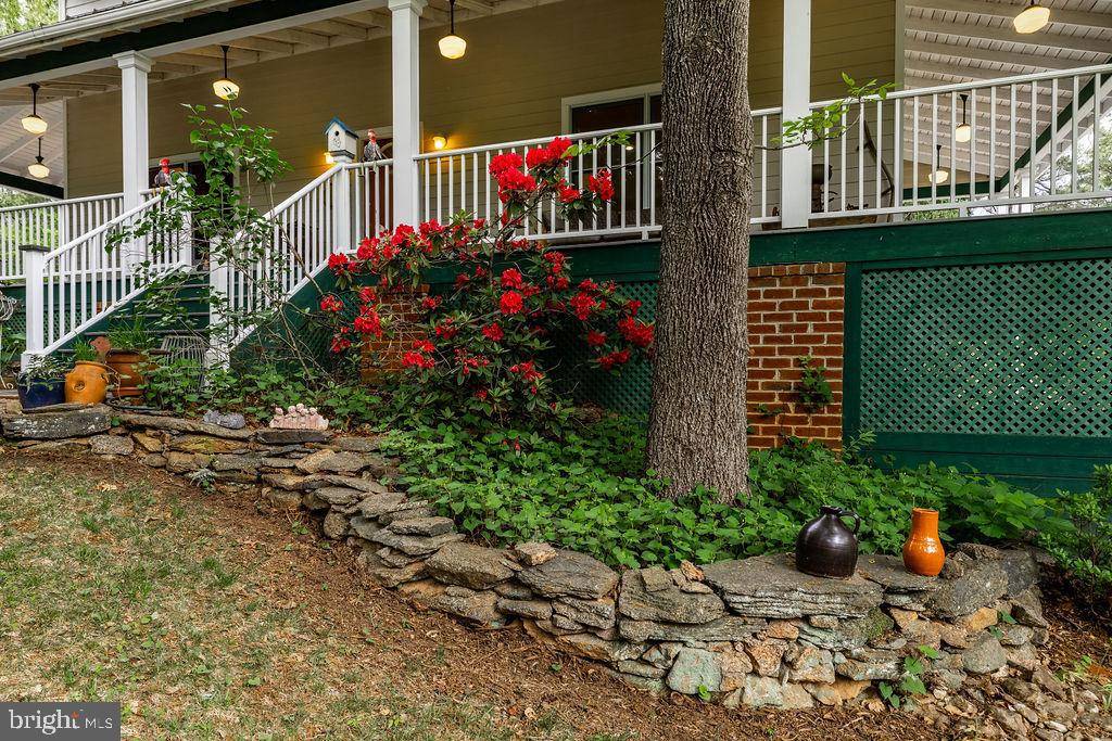 Charlottesville, VA 22903,5864 WYANT LN
