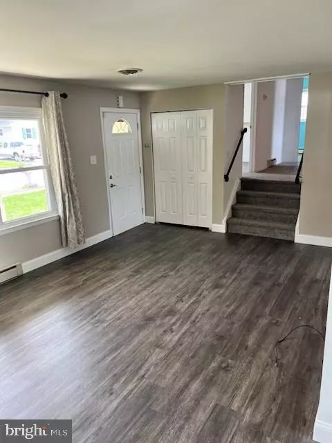 Newark, DE 19713,842 BROADFIELD DR