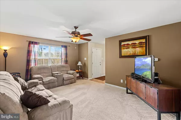 West Deptford, NJ 08093,1372 RILEY AVE