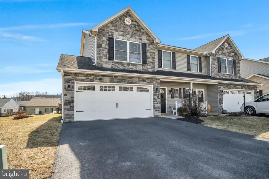 8827 CASPER DRIVE, Waynesboro, PA 17268