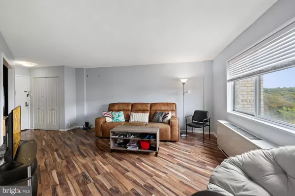 Alexandria, VA 22304,5340 HOLMES RUN PKWY #816
