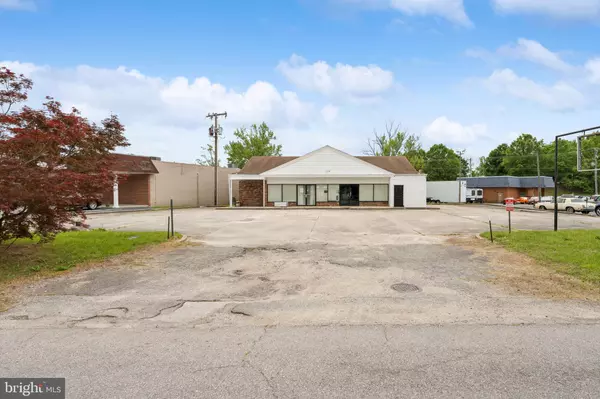 South Chesterfield, VA 23803,3701 E RIVER RD