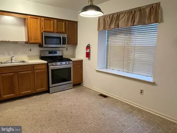 Clementon, NJ 08021,37 BLUE JAY DR