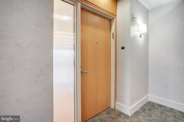 Washington, DC 20004,675 E ST NW #900