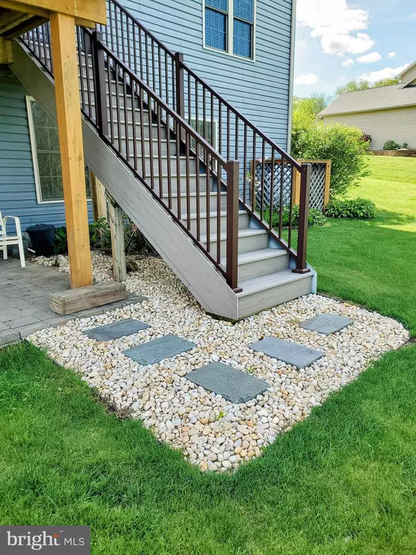 Bellefonte, PA 16823,153 TEASEL WAY