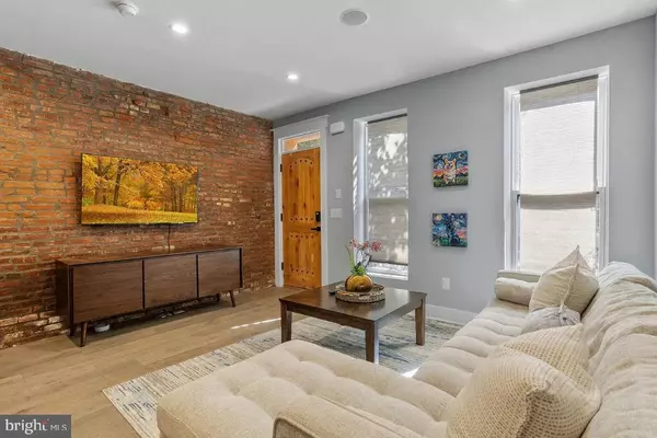 2030 N WOODSTOCK ST, Philadelphia, PA 19121