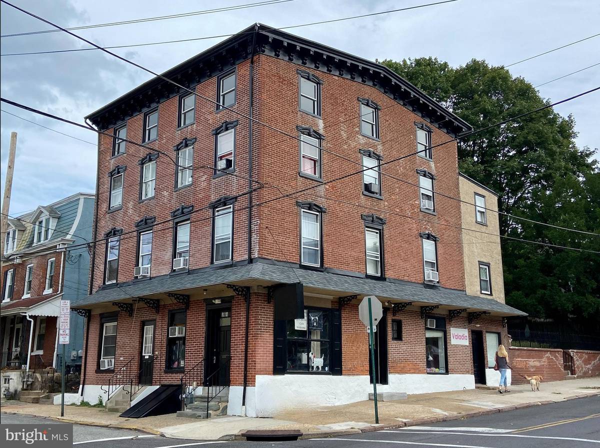 Phoenixville, PA 19460,264 WALNUT ST