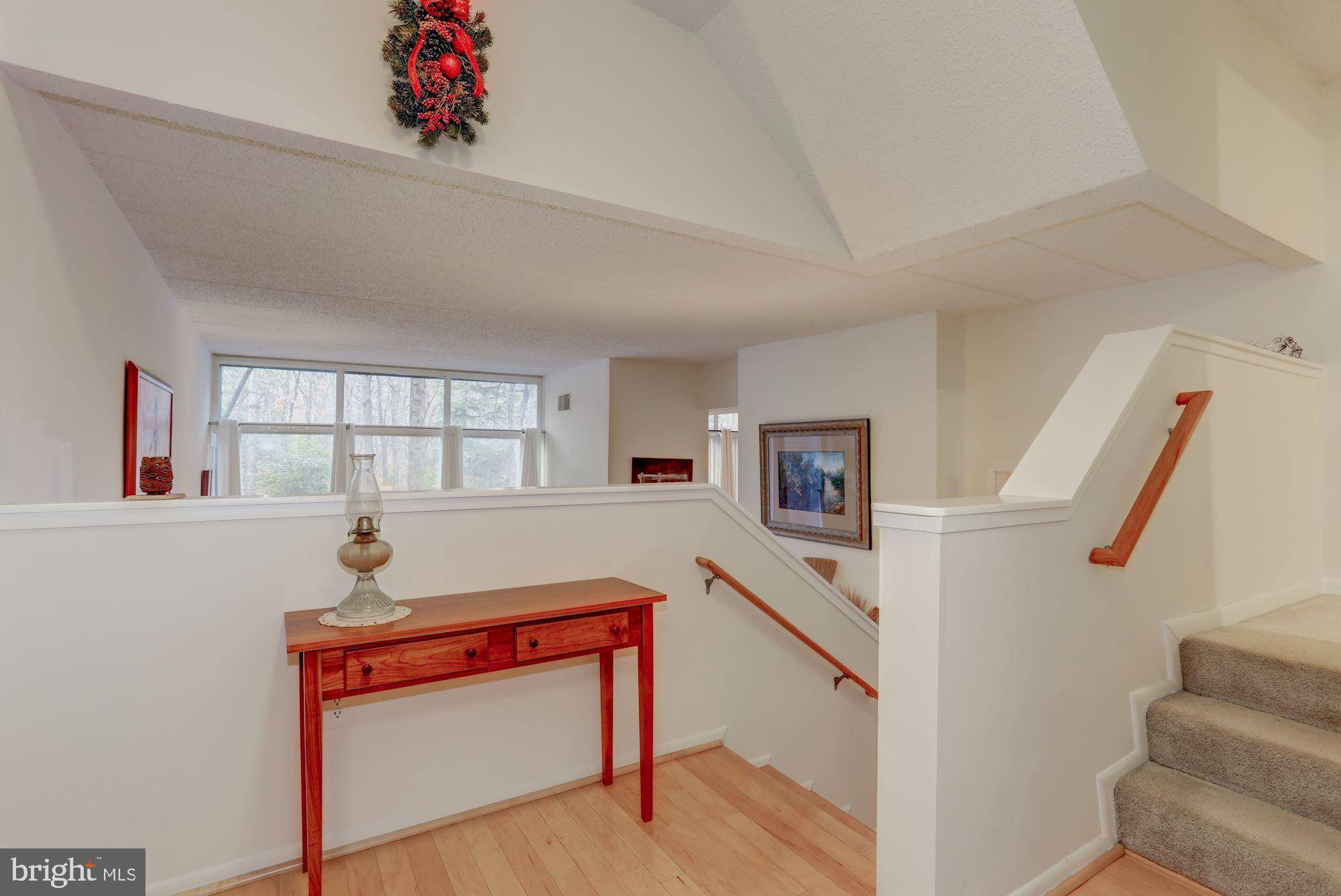 Reston, VA 20191,11561 ROLLING GREEN CT #101