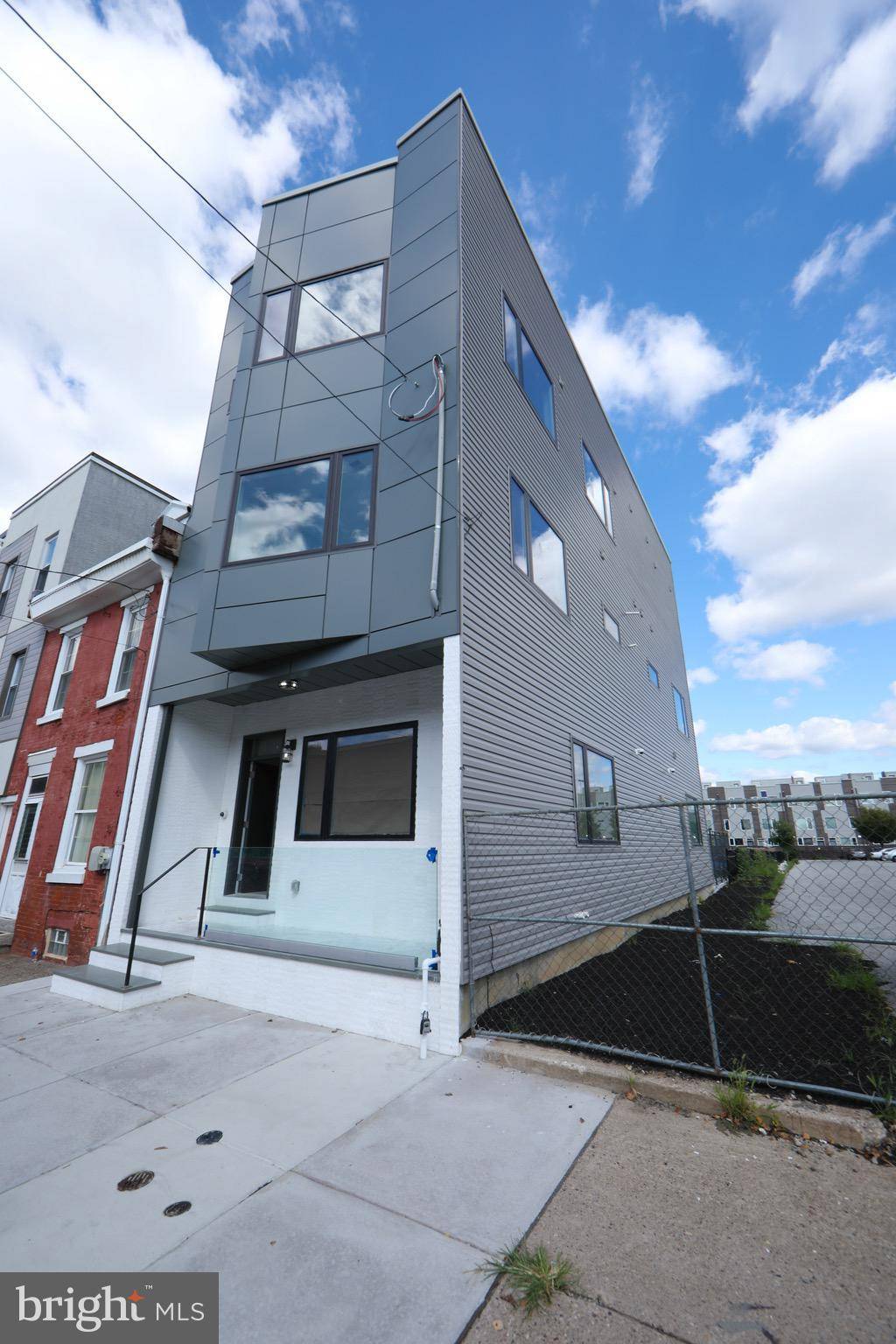 139 W JEFFERSON ST, Philadelphia, PA 19122
