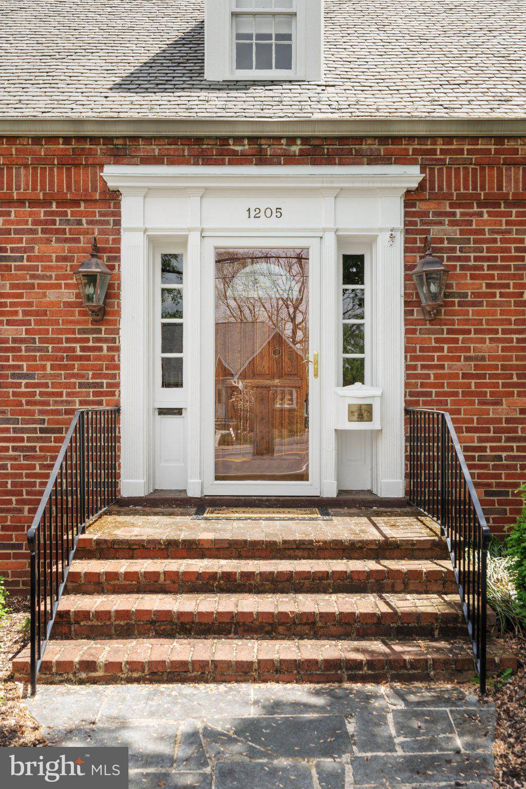 Culpeper, VA 22701,1205 S BLUE RIDGE AVE