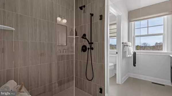 Emmaus, PA 18049,4415 TAVISTON CT E