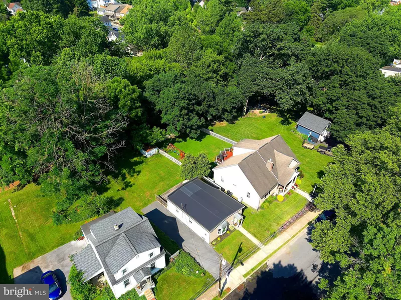 210 NOBLE ST, Lititz, PA 17543