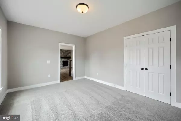 Mechanicsburg, PA 17055,515 ESTATE DR